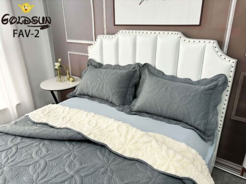 COBERTOR TELA CON CARNERO 3 PIEZAS BORDADO C. E. PREMIUM