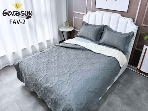 COBERTOR TELA CON CARNERO 3 PIEZAS BORDADO C. E. PREMIUM