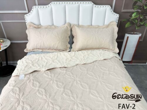 COBERTOR TELA CON CARNERO 3 PIEZAS BORDADO C. E. PREMIUM