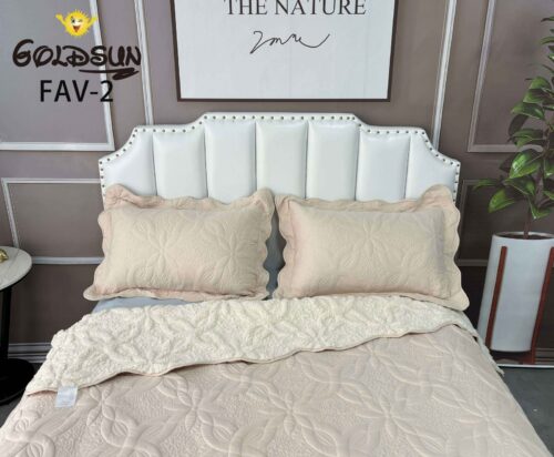 COBERTOR TELA CON CARNERO 3 PIEZAS BORDADO C. E. PREMIUM