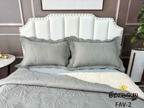 COBERTOR TELA CON CARNERO 3 PIEZAS BORDADO C. E. PREMIUM