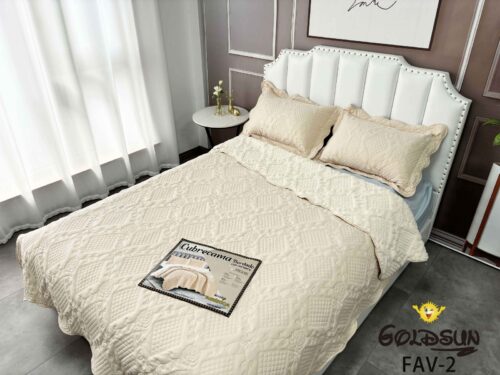 COBERTOR TELA CON CARNERO 3 PIEZAS BORDADO C. E. PREMIUM