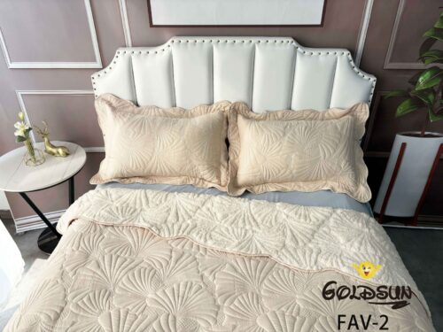 COBERTOR TELA CON CARNERO 3 PIEZAS BORDADO C. E. PREMIUM