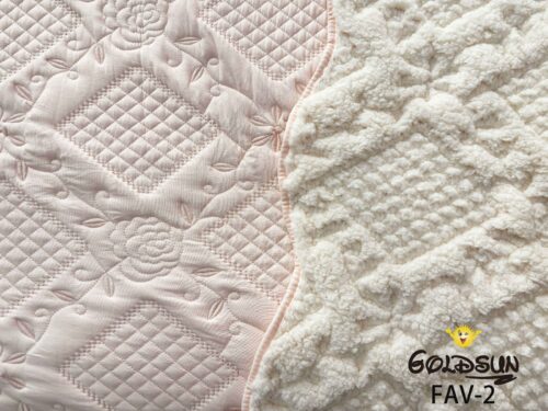 COBERTOR TELA CON CARNERO 3 PIEZAS BORDADO C. E. PREMIUM