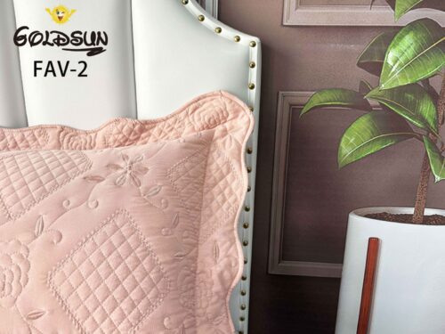 COBERTOR TELA CON CARNERO 3 PIEZAS BORDADO C. E. PREMIUM