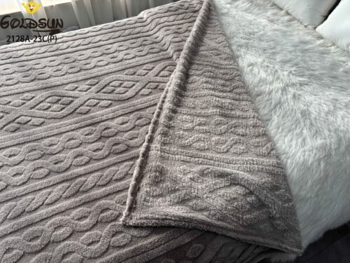 MANTA TRENZADA COLOR ENTERO