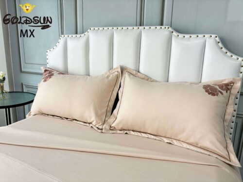 SET DE SÁBANAS 4 PIEZAS COLOR ENTERO BORDADAS